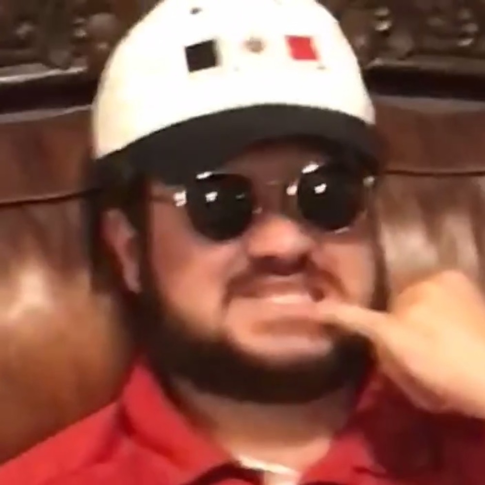 Meet your Posher, Connor